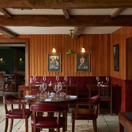 The Bear Inn, Hodnet 外观 照片